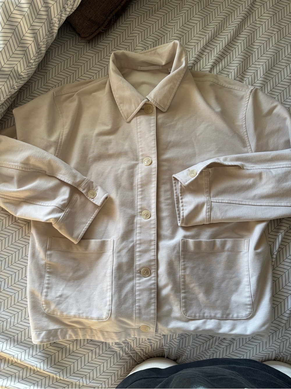 Uniqlo Cream Lightweight Button-Up Shirt Jacket